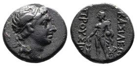 Bithynia, kings. Prusias II, 180-149 BC. Bronze (18 mm, 4.16 g.). Head of king Prusias to right, with a winged diadem. Rev. BAΣIΛEΩΣ – ΠPOYΣIOY, Herak...