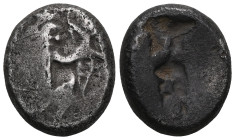 GREEK COINS ACHAEMENID EMPIRE.Time of Darios I to Xerxes II.(485-420 BC).Sardes.Siglos. Obv : Persian king in kneeling-running stance right, holding s...