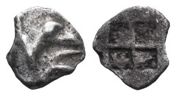 Greek Coins
IONIA.(Circa 530-510 BC).Obol.Phokaia.
Obv : Head of griffin right.
Rev : Quadripartite incuse square.
BMC 85-87; Weber 6092; Traite 5...