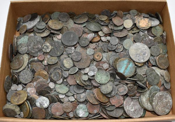 Antike: Mehr als 4 kg an Münzen aus der Antike. Alle Münzen unbestimmt und nicht...
