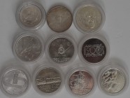 Slowakei: Lot 10 Gedekmünzen 1993-1997. 1 x 100 Sk sowie 9 x 200 Sk.
 [taxed under margin system]