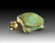 Turtle amulet of greenish stone, L 3cm. Roman, 1st - 2nd century AD. Intact. Schildkröten-Amulett. Römisch, 1. - 2. Jh. n.Chr. L 3cm. Aus grünlichem S...