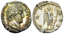 Hadrianus AR Denarius, Victory reverse
