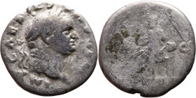 Vespasian (69-79) Denarius Obv: Laureate, draped bust of emperor. Rev:

18mm 2,53g