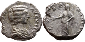 Julia Domna (wife of Septimus Severus) Denarius Obv: Draped bust of empress. Rev: Juno standing left with patera and sceptre

17mm 2,82g