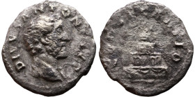 Antoninus Pius (138-161) Bronze coin. Obv: Laureate, draped bust of emperor. Rev: Four tiered funeral pyre surmounted by facing quadriga.

17mm 2,14...