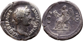 Hadrian (117-138) Denarius Obv: Laureate, draped bust of emperor. Rev: Victory seated left, holding wreath

19mm 2,76g