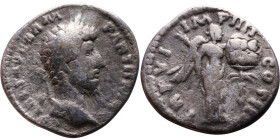 Lucius Verus (161-169) Denarius Obv: Laureate, draped bust of emperor. Rev: Victory standing right, placing a shield inscribed

18mm 2,90g