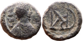 Anastasius (491-518) Nummus. Obverse: DN ANASTASIVS PP AVG. Diademed bust. Reverse: Monogram

10mm 0,92g