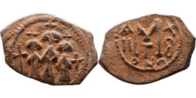 Heraclius, Martina and Heraclius Constantine (610-641) Follis Obverse: From left, Martina, Heraclius, heraclius Constantine Reverse: Large M, ANNO,
...