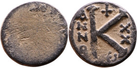 Justinian I (527-565) Half Follis. Obverse: DN IVSTINIANVS PP AVG, diademed, draped, and cuirassed bust right Reverse: Large K, mintmark

15mm 2,93g...