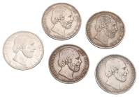 Lot (5) 2½ Gulden. Willem III. Average VF

Ar. 124,37 g