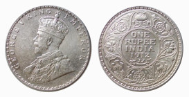 INDIA - ENGLISH DOMINATION - GEORGE V (1910-1936) RUPEE 1912 C Calcutta - D/Busto del re a d. GEORGE V KING EMPEROR R/Entro ornati floreali ONE =RUPEE...