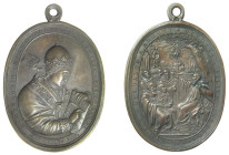 ROMA - GREGORIO XVI (1831-1846) MEDAGLIA OVALE IN AE 1831 - Omaggio del Papa a S. Gregorio Magno - D/Busto del Santo con triregno e piviale S.GREGORIO...