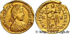 VALENTINIAN III
Type : Solidus 
Date : c. 430-445 
Mint name / Town : Ravenne 
Metal : gold 
Millesimal fineness : 1000 ‰
Diameter : 21 mm
Orie...