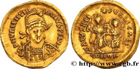 VALENTINIAN III
Type : Solidus 
Date : c. 425-429 
Mint name / Town : Constantinople 
Metal : gold 
Millesimal fineness : 1000 ‰
Diameter : 21 m...