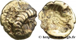 ARMORICA, Uncertain
Type : Quart de statère stylisé 
Date : c. 80-50 AC. 
Metal : gold 
Diameter : 12,5 mm
Weight : 1,59 g.
Rarity : R3 
Obvers...