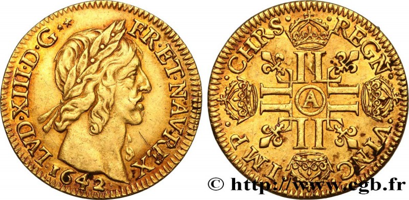 LOUIS XIII
Type : Louis d'or à la mèche courte, 2e type 
Date : 1642 
Mint na...