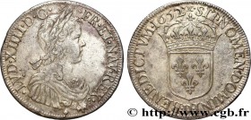 LOUIS XIV "THE SUN KING"
Type : Écu à la mèche longue 
Date : 1652 
Mint name / Town : Lyon 
Quantity minted : 37234 
Metal : silver 
Millesimal...