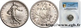 V REPUBLIC
Type : Pré-série d'un 1/2 franc Semeuse, petit module, avec différents, tranche striée 
Date : 1964 
Mint name / Town : Paris 
Quantity...