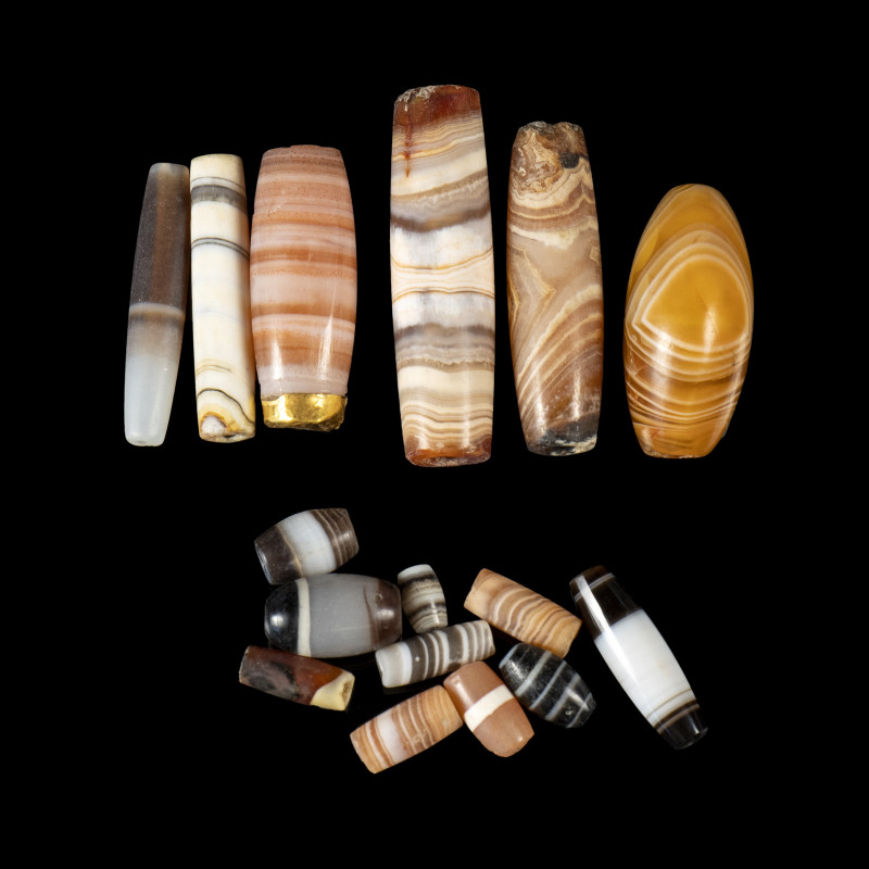 A GROUP OF 16 CENTRAL ASIAN AGATE BEADS.
Bactria, ca. 3rd-2nd Millennium BCE
L...