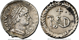 OSTROGOTHS. Theoderic (AD 493-518) in the name of Justin I. AR quarter siliqua (11mm, 0.72 gm, 7h). NGC Choice VF 4/5 - 2/5. Ravenna. D N IVSTI-NVS AV...