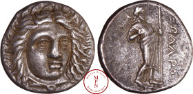 Carie, Satrapie de Carie, Pixadoros (341-335), Didrachme, Halicarnasse, Av. Tête laurée d'Apollon de face, de trois-quart à droite, Rv. Zeus Labraundo...
