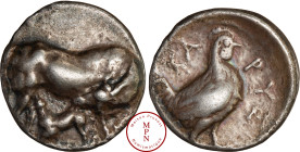 Euboia, Karystos, Didrachme, 313-265 avant J.-C., Av. Vache à droite, un veau se nourrissant à ses pis, Rv. Coq à droite, Argent, TTB, 7.46g, 22mm, SN...