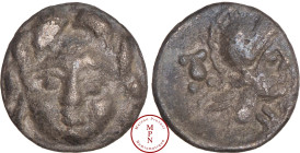 Pisidie, Selgé, Obole, 300-190 avant J.-C., Av. Tête de gorgone vue de face, Rv. Tête d'Athéna à droite, coiffée d'un casque attique à cimier et à tri...