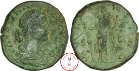 Faustine II (147-175), Sesterce, Rome, Av. FAVSTINA AVGVSTA, Buste drapé à droite, Rv. HILARITAS, Hilaritas debout à gauche, tenant une palme et une c...