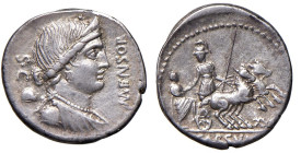 Farsuleia - L. Farsuleius Mensor - Denario (75 a.C.) Busto della Libertà a d., dietro, SC e cappello frigio - R/ Roma su biga accoglie un personaggio ...