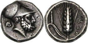 Lucanie, Metaponte (340-330 Av. J-C)
Statère (c. 330 Av. J-C)
Av. Tête barbue et casquée de Leucippe à droite.
Rv. Taras nu, chevauchant un dauphin à ...
