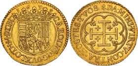 Lorraine, Charles IV duc de Lorraine (1634-1675)
Double pistole 1639, Remiremont.
Av. Ecu aux armes pleines de Lorraine timbré d'une couronne coupant ...