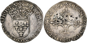 Charles IX (1560-1574).
Lot de 2 monnaies de Sol Parisis 1566 et 1567 R, Villeneuve les Avignon.
Av. Écu de France couronné.
Rv. Croix fleurdelisée fo...