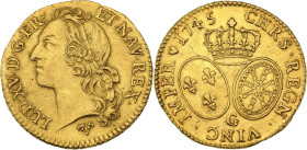 Louis XV (1715-1774)
Louis d'or au bandeau 1745 G, Poitiers. 
Av. Tête ceinte d'un bandeau à gauche.
Rv. Écus ovales inclinés de France et de Navarre,...