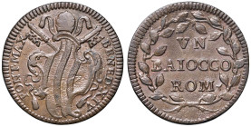 Roma - Benedetto XIV (1740-1758) Baiocco - D/ BENED XIV - PONT MAX, stemma sagomato con punta a destra sormontato da chiavi decussate, cordone, fiocco...