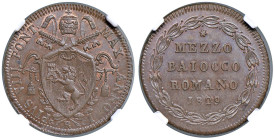 Roma - Pio VIII (1829-1830) Mezzo Baiocco 1829 an. I - D/ PIVS VIII PONT - MAX ANNO I, stemma a targa semiovale, su rami d'alloro, sormontato da chiav...