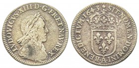 Louis XIII 1610-1643
1/12 Écu 2èm poinçon de Warin buste drapé et cuirassé, Paris, 1643 A, rose, 3 eloigné du 4, AG 2.06 g.
Ref : G. 46 
Conservation ...