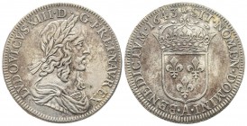 Louis XIII 1610-1643
1/2 Écu 2èm poinçon de Warin, Paris, 1643 A, rose avec baies, AG 13.60 g.
Ref : G. 50 (R)
Conservation : TTB