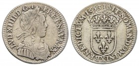 Louis XIV 1643-1715 
1/12 Écu à la mèche longue, Montpellier, 1653 X, AG 2.17 g.
Ref : G. 112 (R4)
Conservation : TTB. Rarissime