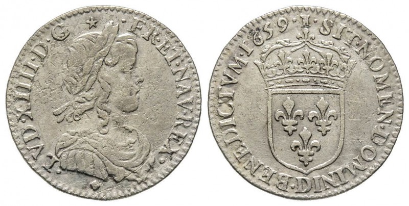 Louis XIV 1643-1715 
1/12 Écu à la mèche longue, Lyon, 1659 D, tour, AG 2.11 g.
...