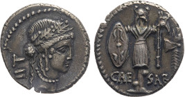 MONETE ROMANE PRE-IMPERIALI. GIULIO CESARE (100-44 a.C.) DENARIO
Ar. 48-47 a.C. Zecca di Gallia. 4,00 gr. 18 mm. NC. Bb50. 
D: Testa della Pietà a d...