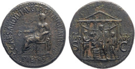 MONETE ROMANE IMPERIALI. CALIGOLA (37-41 d.C.) SESTERZIO
Ae. 28,92 gr. 36 mm. RR. Bb45.
D: C. CAESAR DIVI AVG. PRON. AVG. P. M. TR. P. IIII. P. P. L...