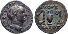 MONETE ROMANE IMPERIALI. VESPASIANO (69-79 d.C.) DENARIO
Ar. 2,86 gr. 18 mm. R. Spl51.
D: IMP. CAES. VESP. AVG. P. M. COS. IIII. Testa laureata di V...