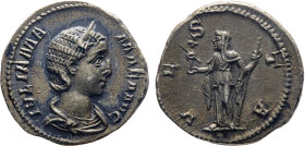 MONETE ROMANE IMPERIALI. GIULIA MAMEA (235 d.C.) DENARIO
Ar. Zecca di Roma. 3,17 gr. 19 mm. R. Spl58.
D: IVLIA MAMAEA AVG. Busto diademato di Giulia...