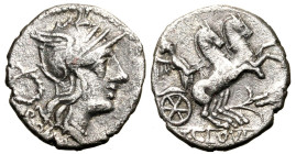 CLOELIA. T. Cloelius (128 a. C.) Denario (g. 3,10) Testa elmata di Roma a ds.; dietro, corona R/ Vittoria alata in biga verso ds. Cr. 260/1 AR +BB