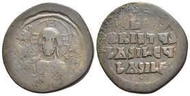 FOLLIS ANONIMO. Periodo di Basilio II Bulgaroktonos (976-1025). Follis classe A2 per Costantinopoli. AE (g 12,38). Busto frontale nimbato di Cristo, r...