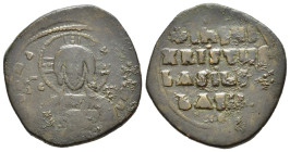 FOLLIS ANONIMO. Periodo di Basilio II Bulgaroktonos (976-1025). Follis classe A2 per Costantinopoli. AE (g 11,23). Busto frontale nimbato di Cristo, r...