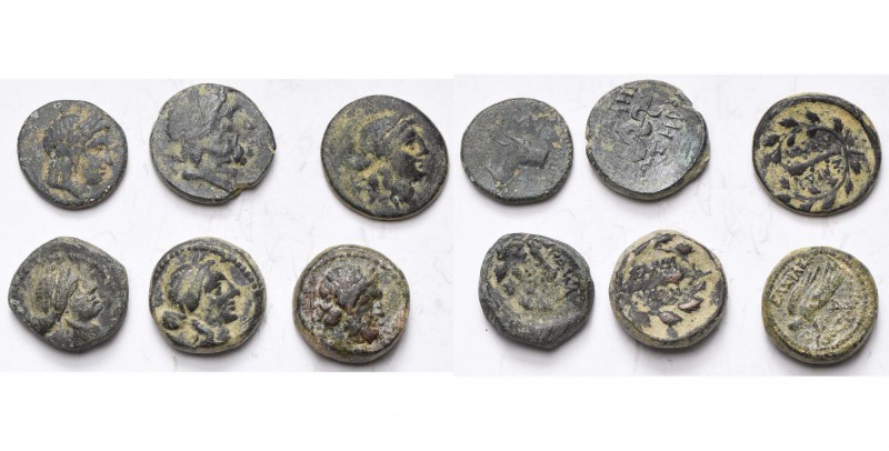 lot de 6 petits bronzes: Colophon, T. d'Apollon/Protome de cheval; Pergame, T. d...