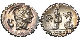L. Roscius Fabatus, AR denier serratus, 64 av. J.-C., Rome. D/ L·ROSCI T. de Junon Sospita à d., coiffée d'une peau de chèvre. A g., cruche. R/ FABATI...